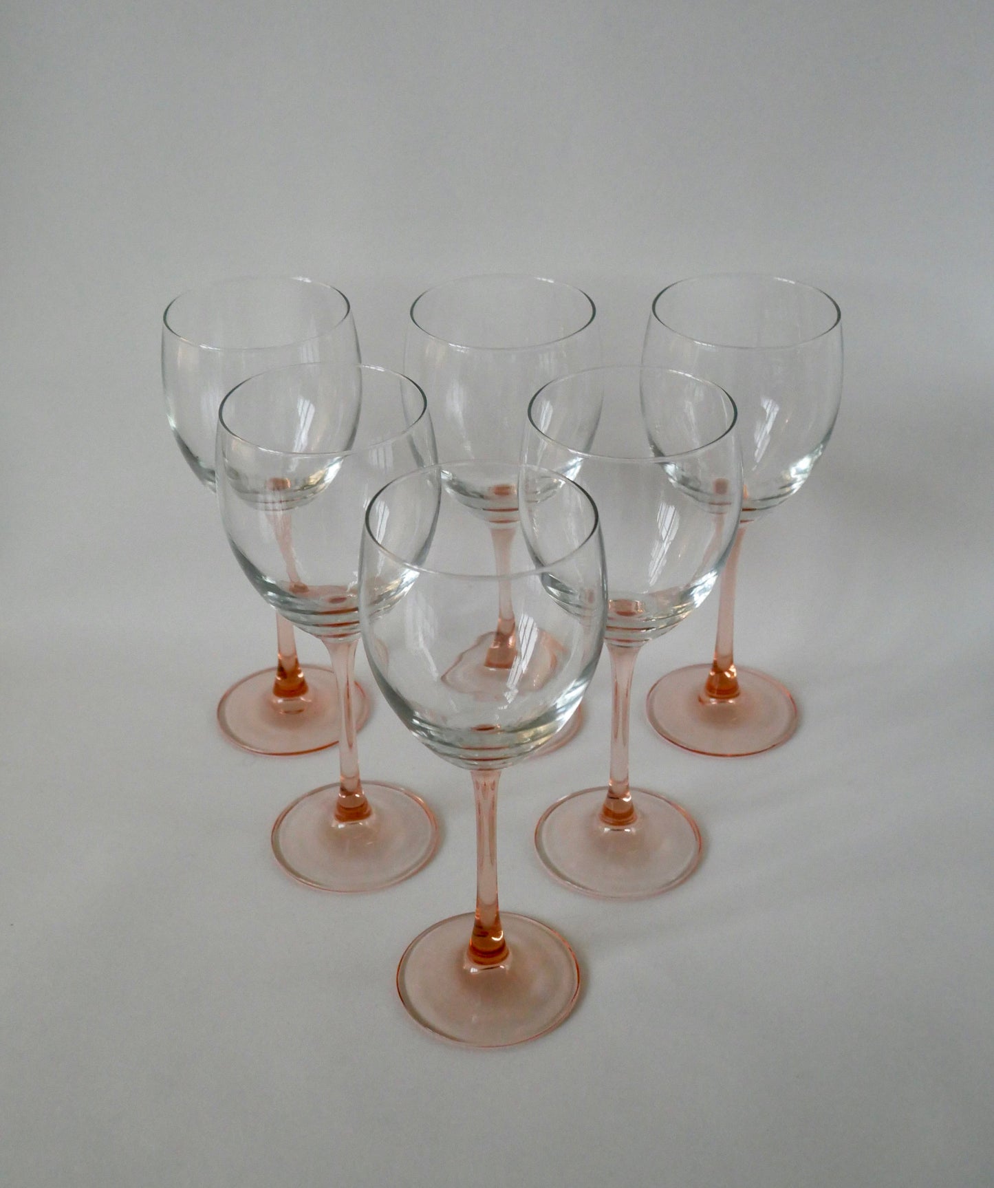 Lot de 6 grands verres à vin à pieds rose Fabriqués en France années 1970