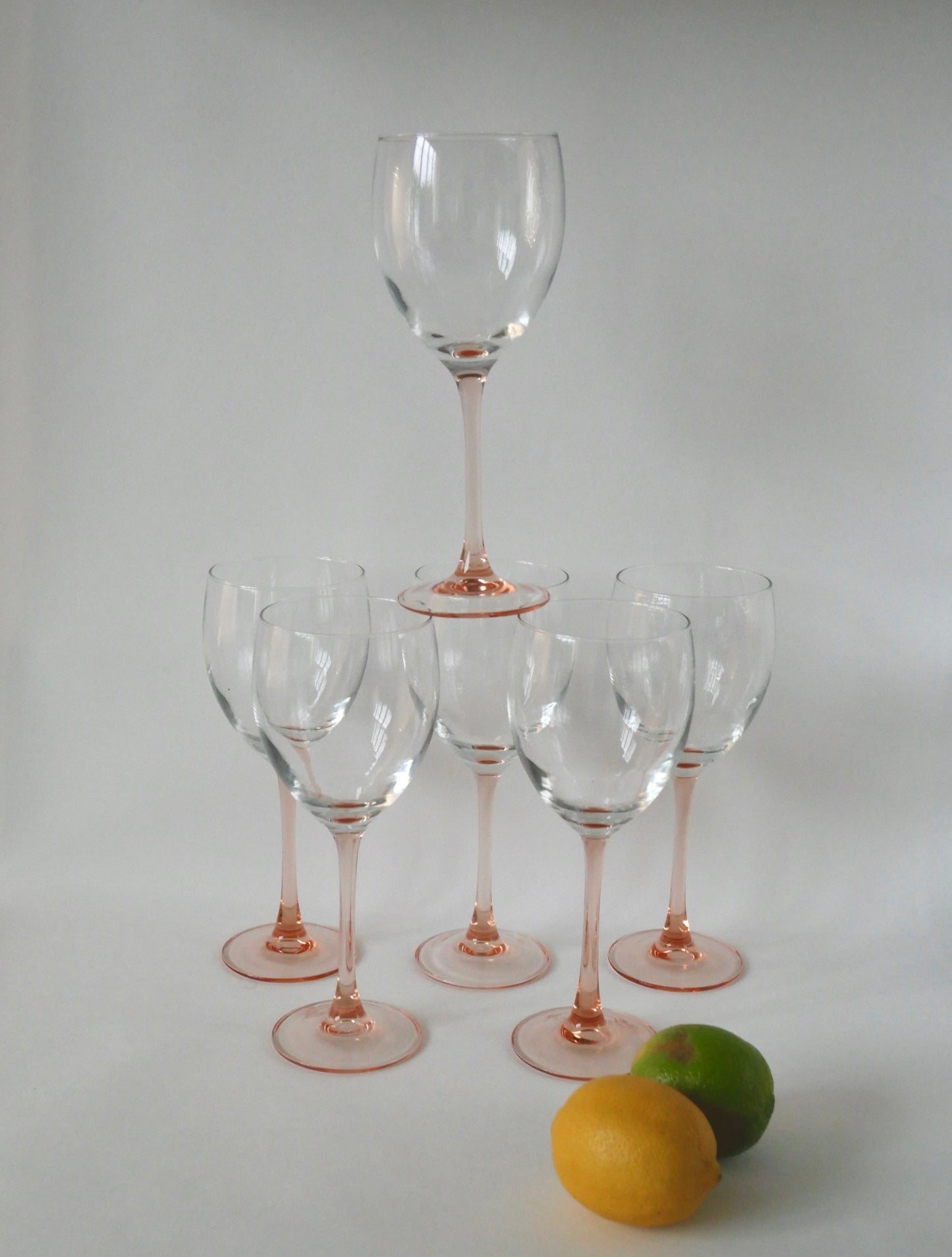 Lot de 6 grands verres à vin à pieds rose Fabriqués en France années 1970