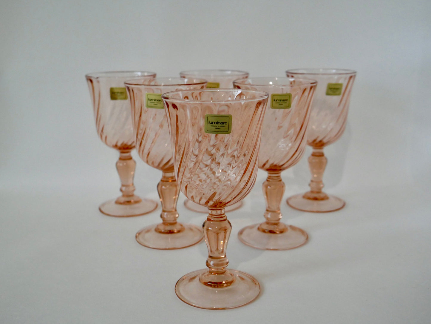 Ensemble de 6 verres à vin Rosaline Luminarc en verre rose facetté 18cl années 60