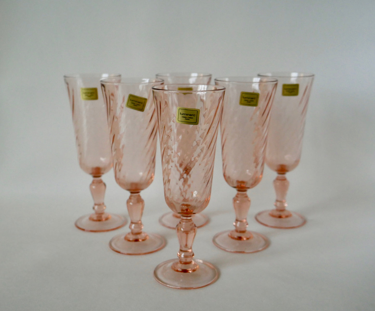 Ensemble de 6 flûtes à champagne Rosaline Luminarc en verre rose facetté années 60