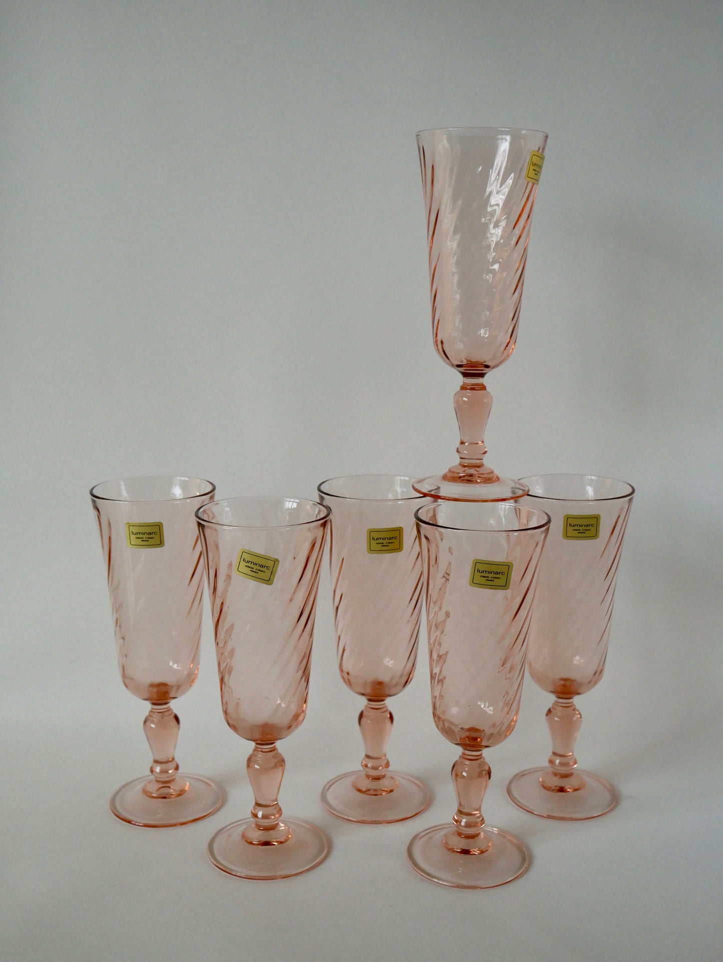 Ensemble de 6 flûtes à champagne Rosaline Luminarc en verre rose facetté années 60