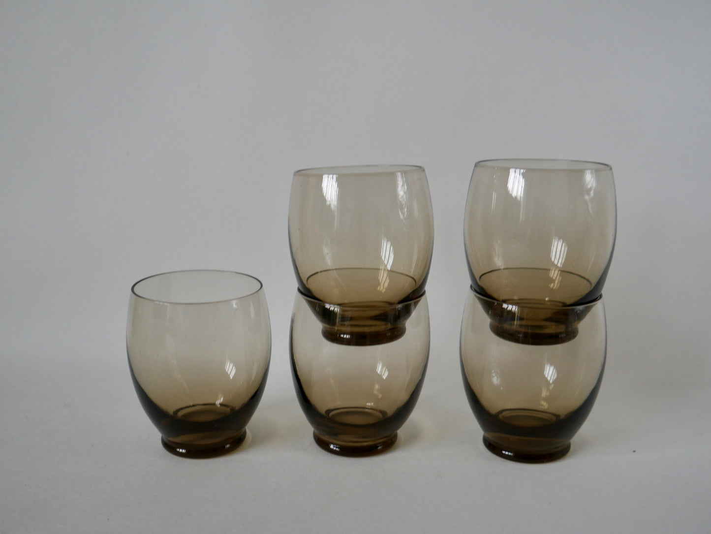 Lot de 5 verres à eau design en verre fumé art déco années 30