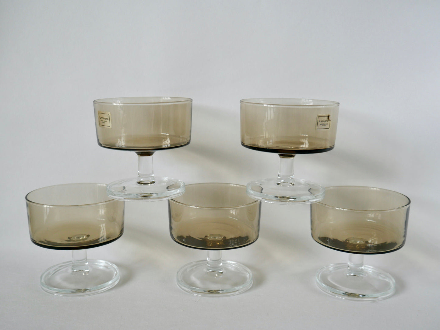 Lot de 5 coupes à champagne en verre fumé Luminarc années 70