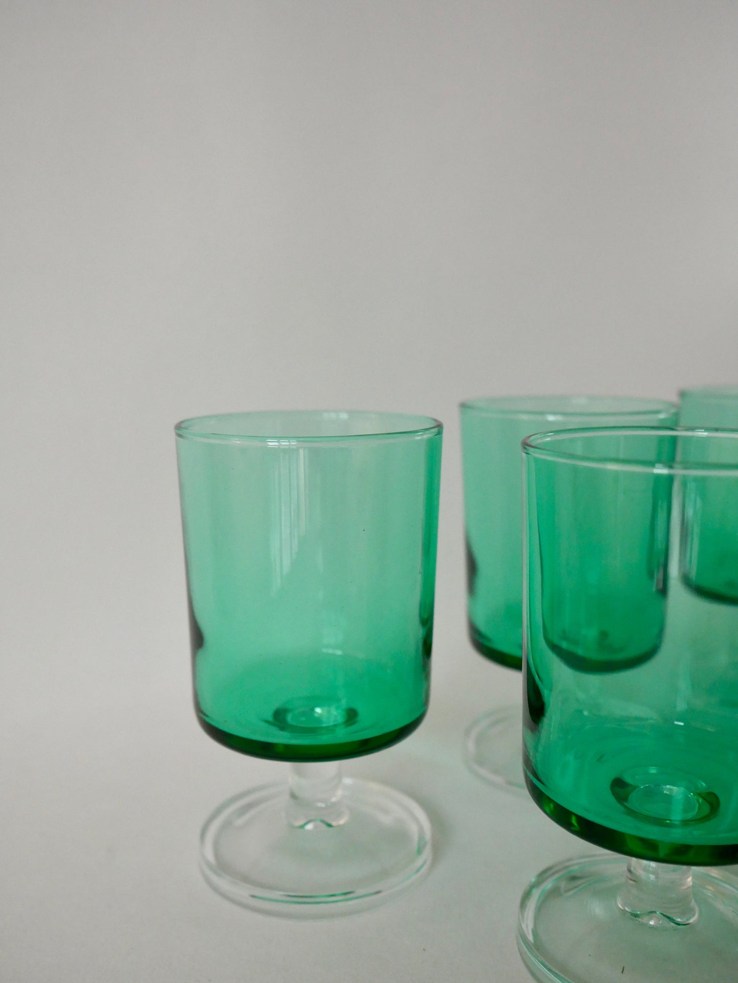 Lot de 6 verres à vin en verre vert Luminarc années 70