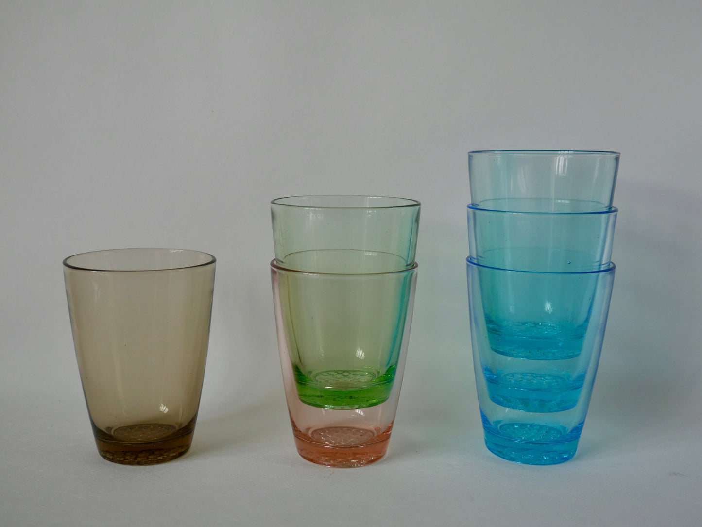 Lot de 6 verres à eau Made in France en verre coloré années 70