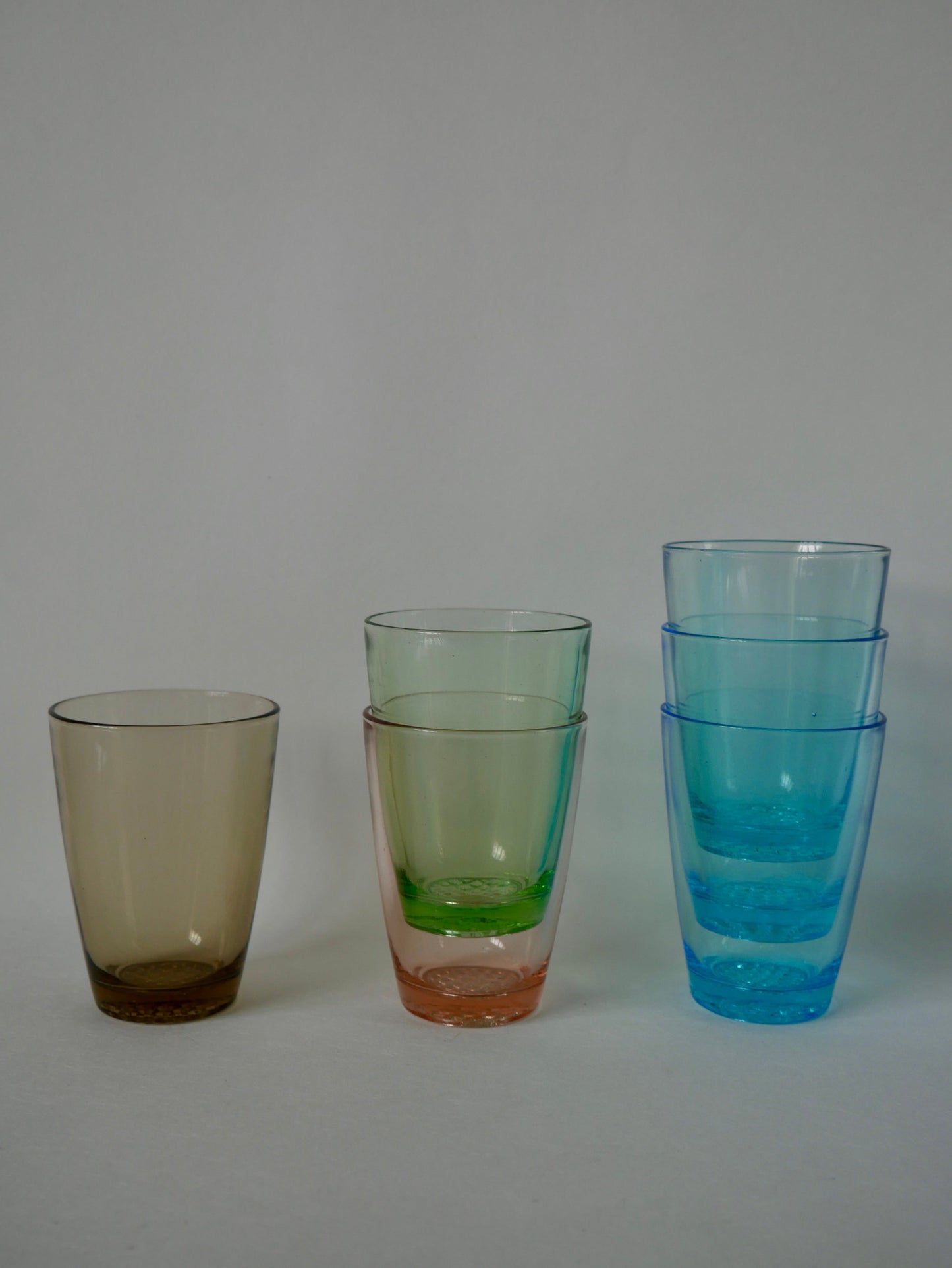 Lot de 6 verres à eau Made in France en verre coloré années 70