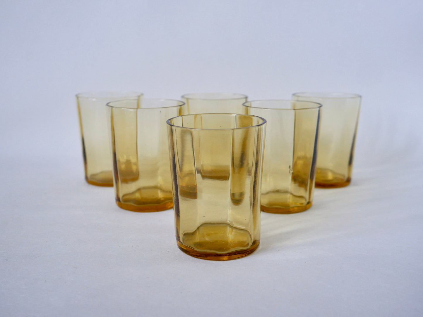 Lot de 6 verres à eau en verre jaune années 40-50