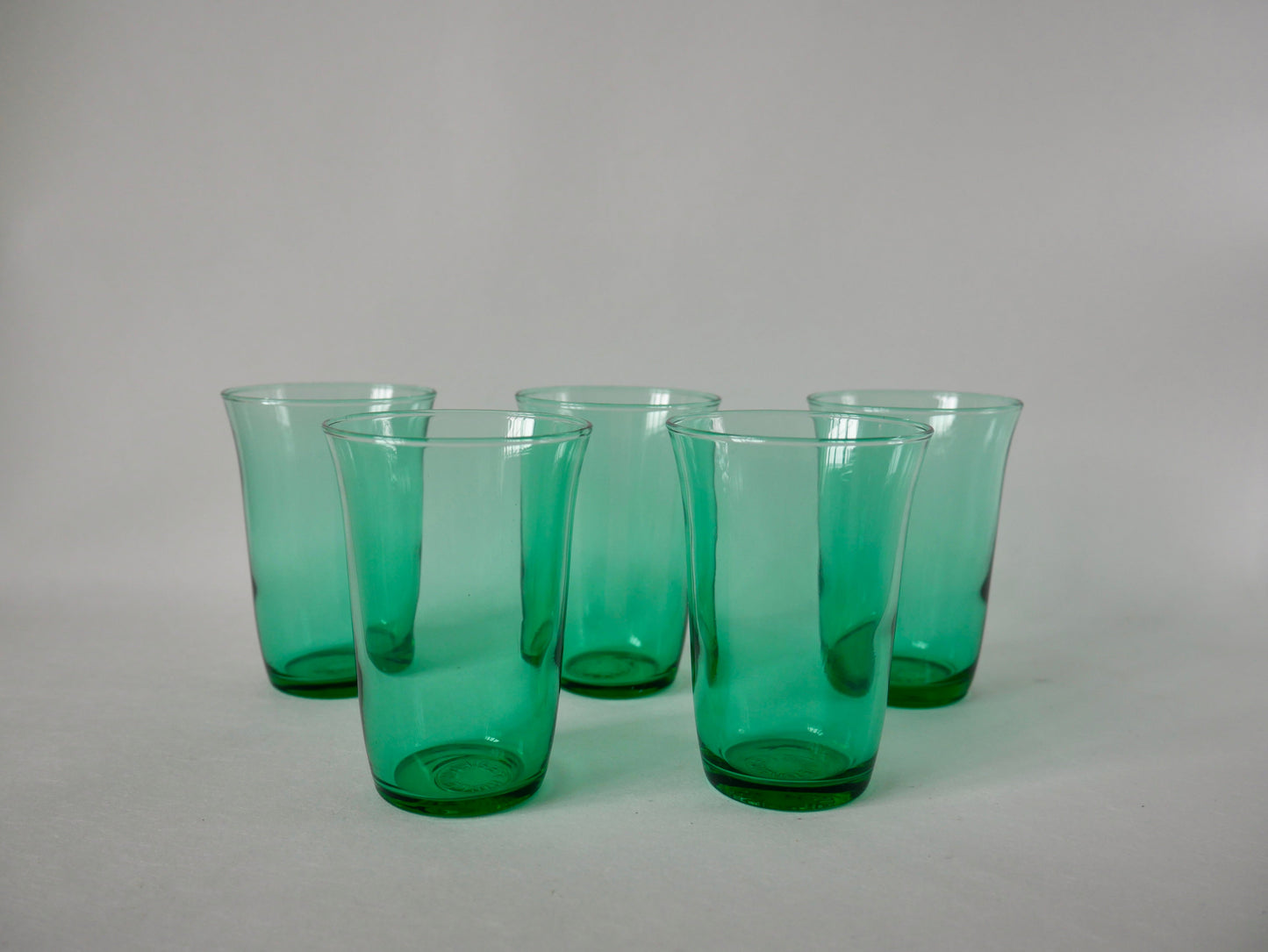 Lot de 5 verres à eau en verre vert made in France années 70