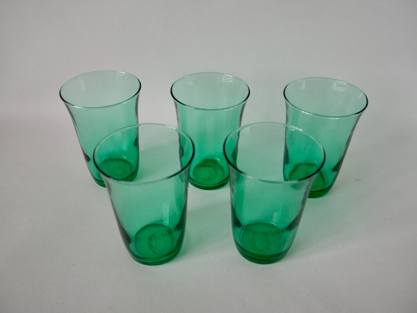 Lot de 5 verres à eau en verre vert made in France années 70