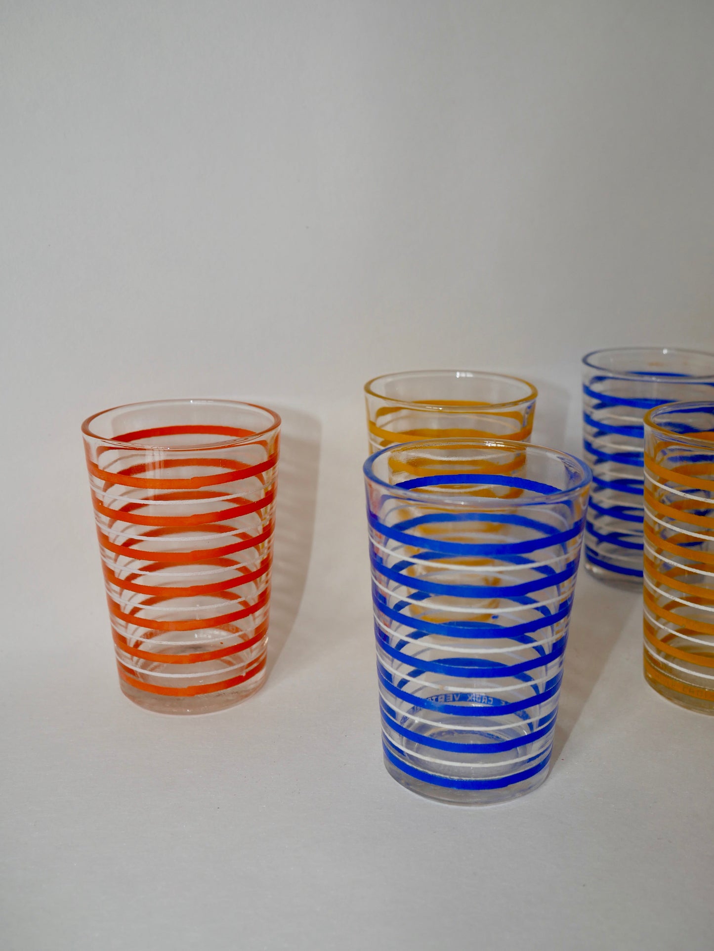 Lot de 9 verres à eau à spirale vintage publicitaires années 70