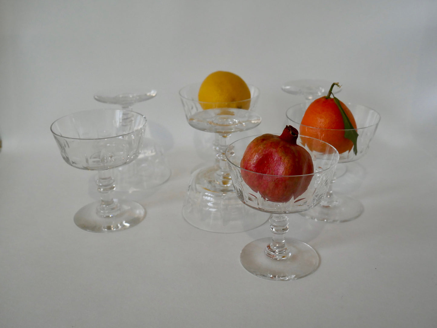 Ensemble de 7 coupes à champagne en cristal années 30-40